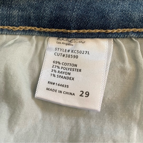 NWOT KanCan Kylie Low Rise Frayed Hem Roll Cuff Denim Shorts - size 8! - Picture 8 of 9